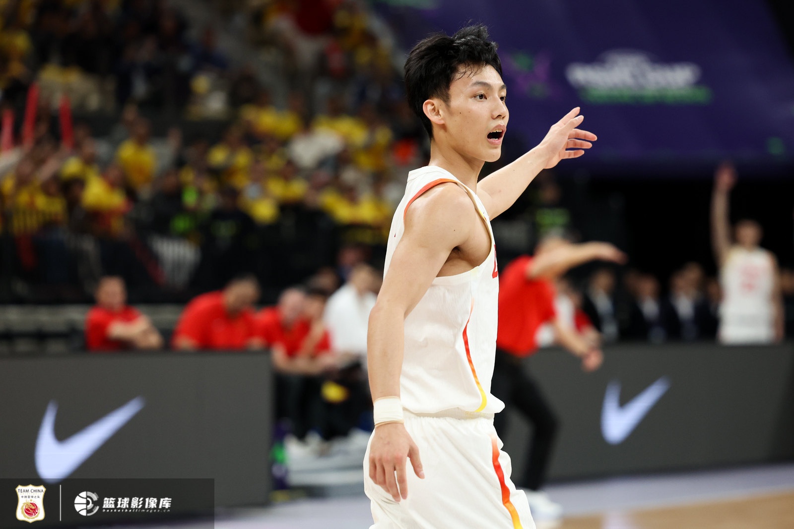 首發(fā)出戰(zhàn)不在狀態(tài)！徐杰全場3中0沒得分 拿到3板1助2斷另2失誤